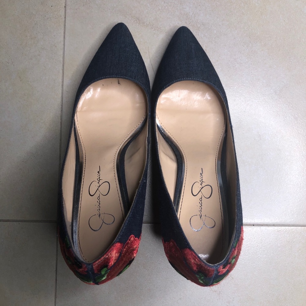 Jessica Simpson Heels - Picture 2 of 9